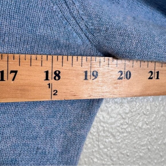 Reformation Blue Cashmere Crew Neck Sweater Womens S Pullover Fall Classic - Picture 3 of 9